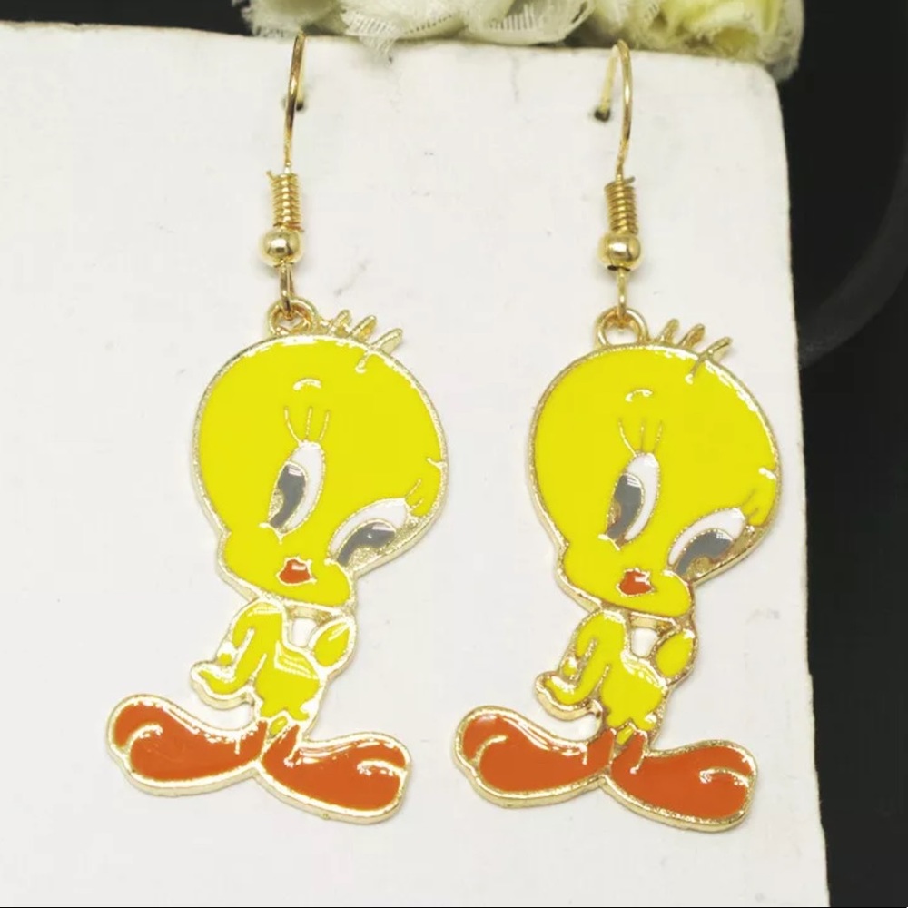 Adorable Looney Tunes Tweety Bird Earrings